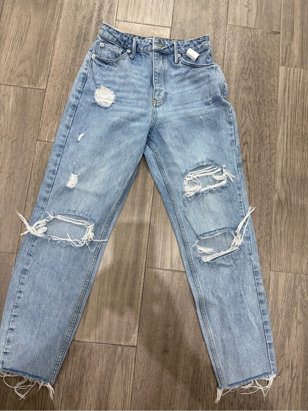 White fox Light Blue Distressed Women’s Jeans size 5